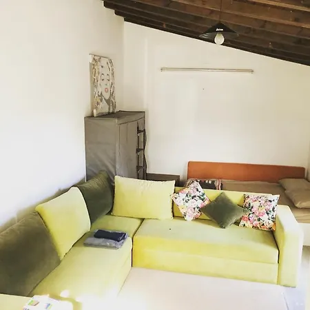 Small Studio Engomi
